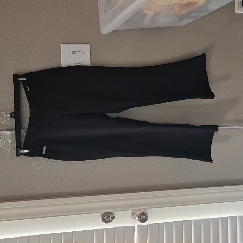 💥NIKE YOGA PANTS💥